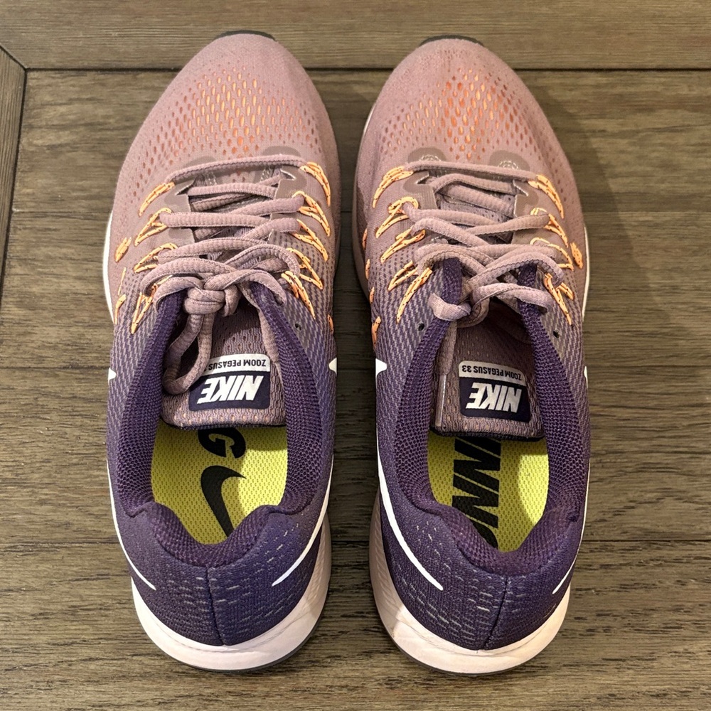 EUC [Nike] Air Zoom Pegasus 33 Running Athletic Shoes Purple Smoke Women's 12 - Picture 3 of 12